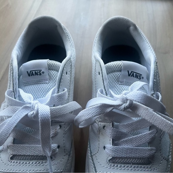 Vans Lowland Court Sneakers - Picture 10 of 11